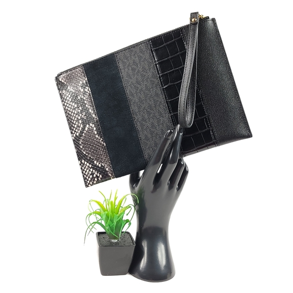 Michael Kors Jet Set XL Zip Clutch Wristlet Black - Picture 2 of 6